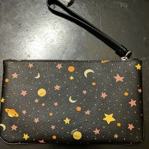 Coach Bags - Coach zip wristlet Coach Bags - Coach zip wristlet